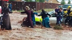 美国犹他州暴雨引发洪灾 至少8人死亡5人失踪