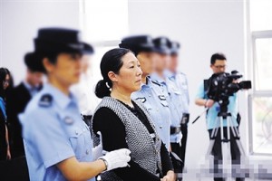 南京虐童案养母获刑6个月 望继续抚养被害人(图)