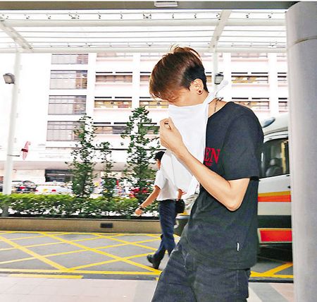 香港发生迷晕劫案 男子被人抢走50多部iPhone(图)