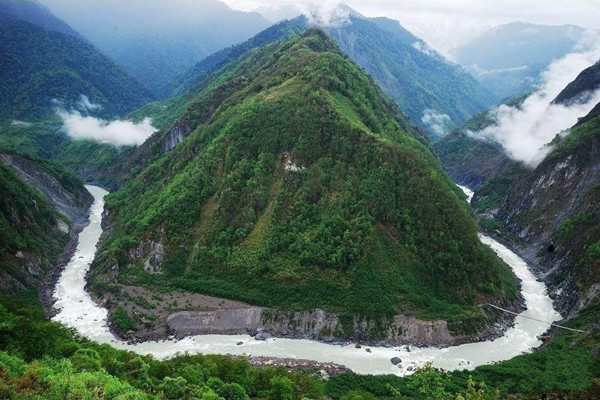 印度在雅鲁藏布江建水电站 遏制中国(图)