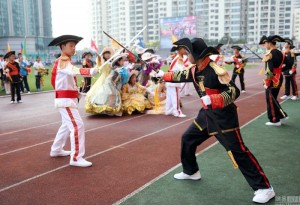 杭州中学举办"中外名著"运动会 别开生面(高清)