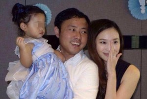 吴佩慈被曝诞下男婴 离豪门更近了一步(图)