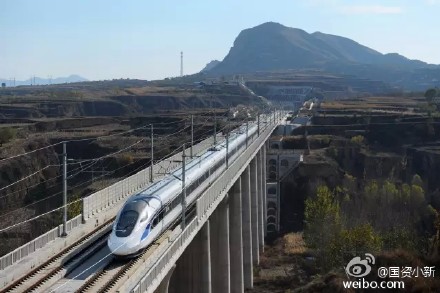 中国标准动车组跑出385km/h速度 通过试验"大考"