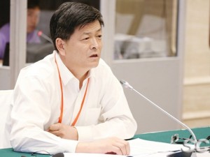 禁“妄议中央”破坏党内民主？ 党报频救火