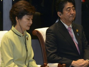 安倍朴槿惠当场闹翻 会谈三无爆舌战(图)