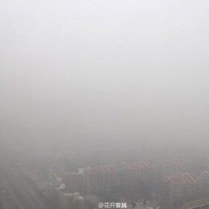 网友自测PM2.5破2000 北京监测中心：设备不精准