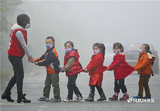 热帖：中国下一代可怜 一生都要在雾霾中求生