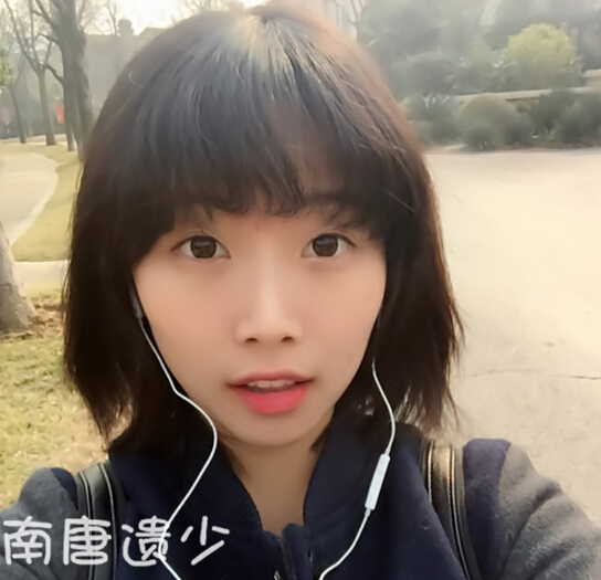 《非诚》黄菡19岁女儿曝光 漂亮清纯像妈妈(组图)