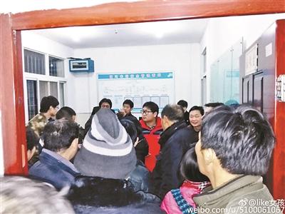 列车长回应报错站乘客误下车：自掏腰包找车接送