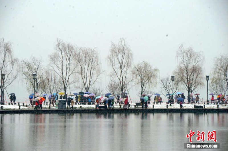 中国超级寒潮袭击后南方各地迎来醉人雪景(高清)