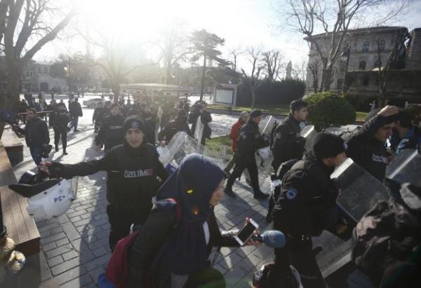 更多土耳其自杀爆炸细节曝光 警察举动奇怪(图)