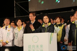 第三势力瓜分选票？蔡急喊：一定要投给民进党！