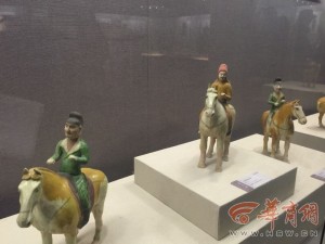 陕西展出唐太宗堂侄墓文物 发掘时曾现密室(组图)