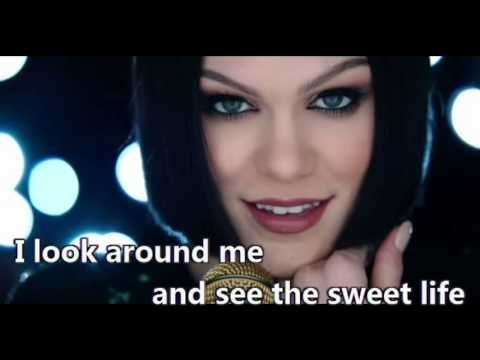 (KTV/Lyrics)潔西 J Jessie J – 手電筒 Flashlight from 歌喉讚2 Pitch Perfect 2