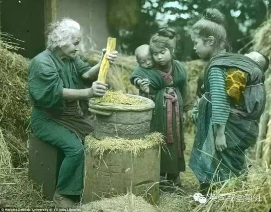 100年前拍摄的照片,让我们看到封建日本的浮世绘