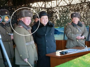 热帖：金正恩难救崔龙海 李英吉死里逃生(图)