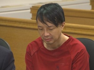 西雅图华裔医生刺杀同性伴侣再杀亲子 被囚终身