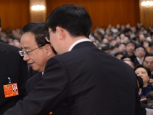 党媒再析“政治规矩” 暗喻令案开审在即？