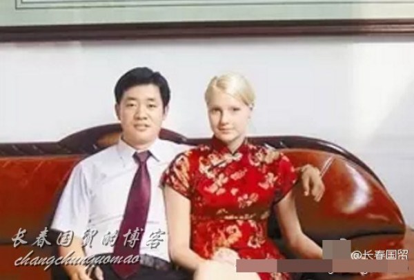 撒贝宁新婚妻子被曝是二婚 昔日婚照被挖出(多图)