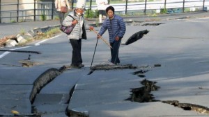 罕见2次强震 日本人担心将有更强地震(图)