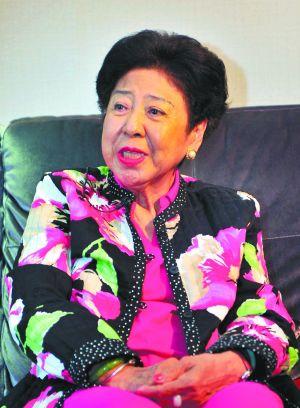 孙中山孙女卖房为祖父立铜像 两富豪儿子支持(图)