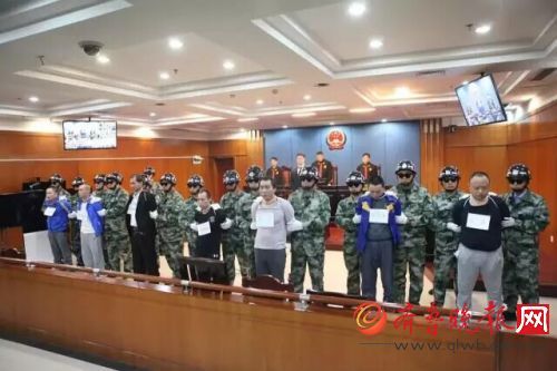 济南中院将7名死刑犯押赴刑场行刑 4人涉情杀(图)