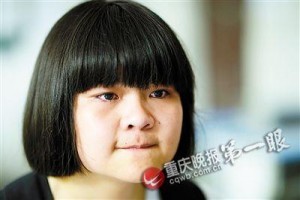 重庆少女高考前父母相继去世：很害怕一个人回家