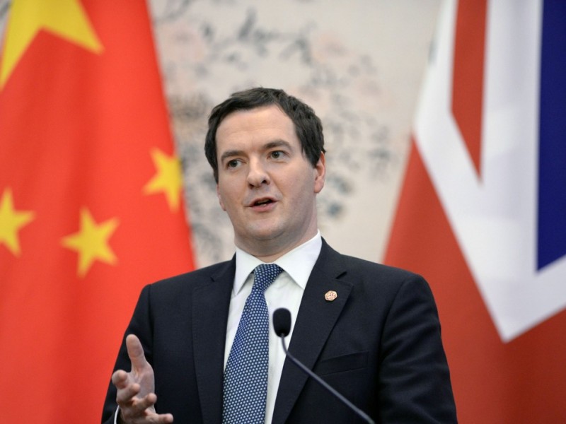 英新首相将对华强硬？上任火速开除亲华财相