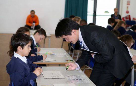 英国教改 小学将引进中国"死记硬背法"教数学