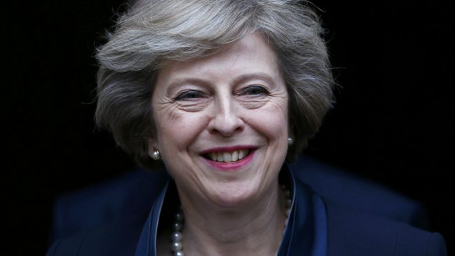 她如何不战而胜 依靠公投成英国首相(图)