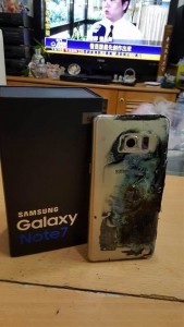 三星Note 7成定时炸弹？网友：没充电也爆