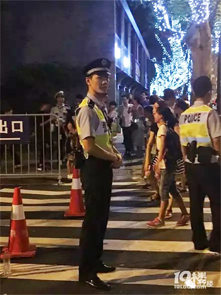 G20杭州警察国内走红 网友:帅哥都上交给国家了