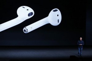 iPhone7发布会讲8件事 最热烈掌声给了耳机(组图)