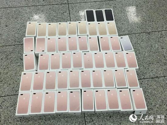 深圳海关查获400余台走私iPhone7  案值超300万元