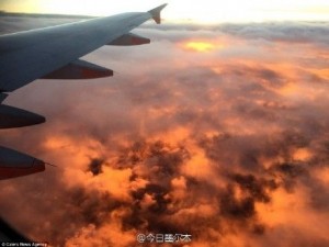 墨尔本上空现震撼奇观：天空变烈焰火海(组图)