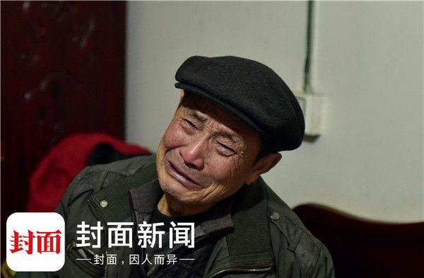 余旭外公外婆：未现场看过孙女飞行 是一辈子遗憾