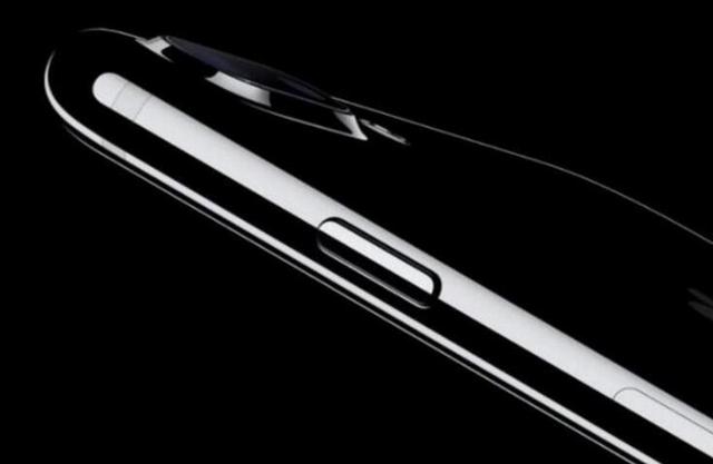 iPhone 8再曝新功能：双镜头光学防抖+无线充电