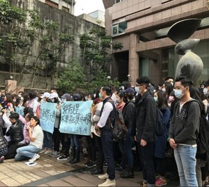 台媒看复兴航空解散:两岸关系转冷后遗症正在扩大