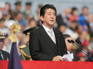 安倍遭美国警告：免作秀 先向中国道歉！