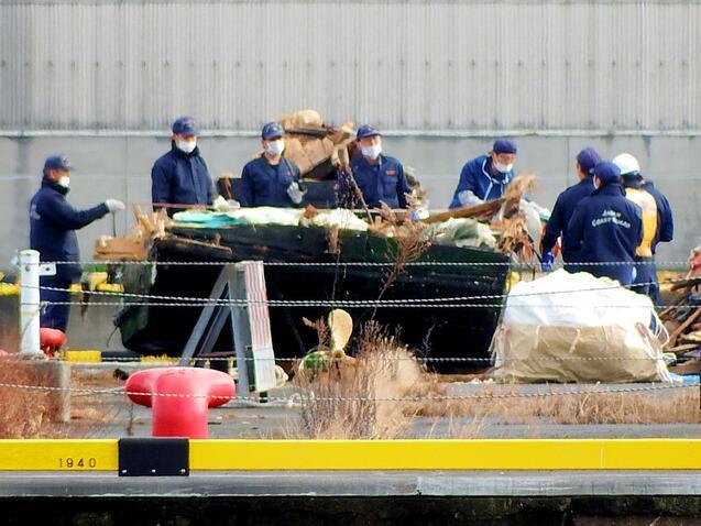 日本海岸发现木船内有8人尸骨 疑从朝鲜漂来(图)