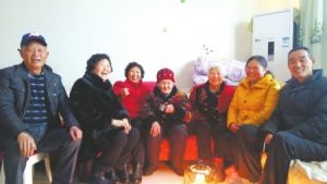 四川92岁女酒仙：每天少则喝八两 60年没醉过(图)