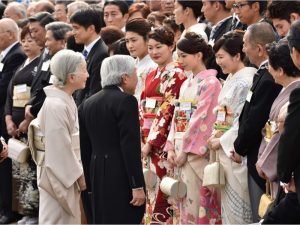 福原爱和天皇花会不期而遇 被问及老公(图)