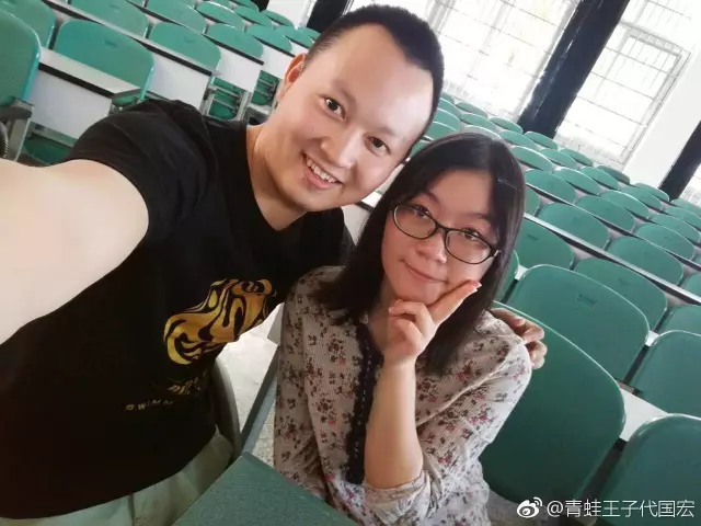 汶川遇难教师之女: 谁能告诉我妈妈去世时的样子