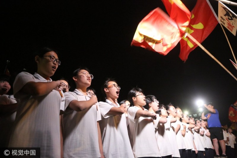 衡水二中高考冲刺誓师大会 被这场面震撼了！(图)