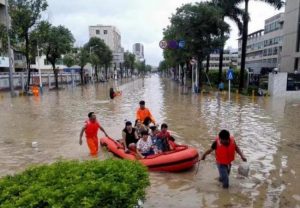 一场暴雨过后  深圳变成一片汪洋(组图)