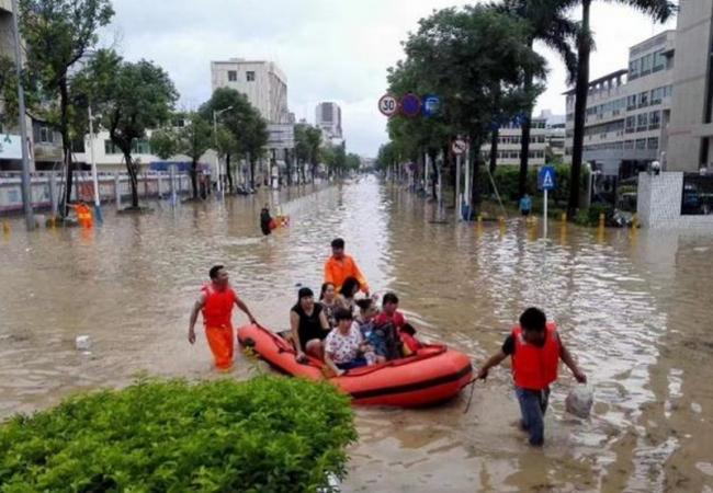 一场暴雨过后  深圳变成一片汪洋(组图)